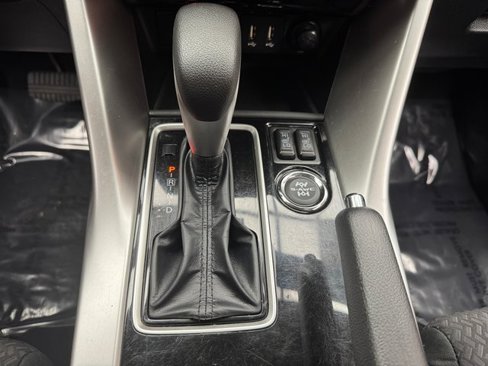 Used 2024 Mitsubishi Eclipse Cross SE image 20