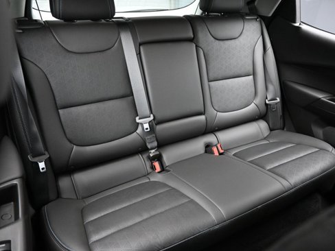 Used 2023 Chevrolet Bolt LT w/ Infotainment Package image 31