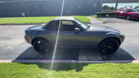 Used 2008 MAZDA MX-5 Miata Touring image 27