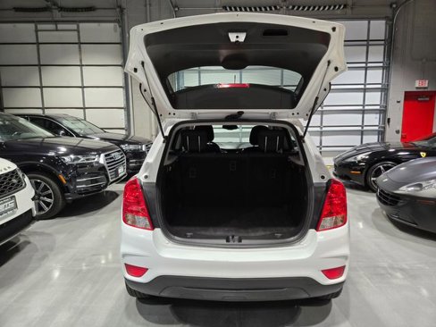 Used 2017 Chevrolet Trax LS image 28