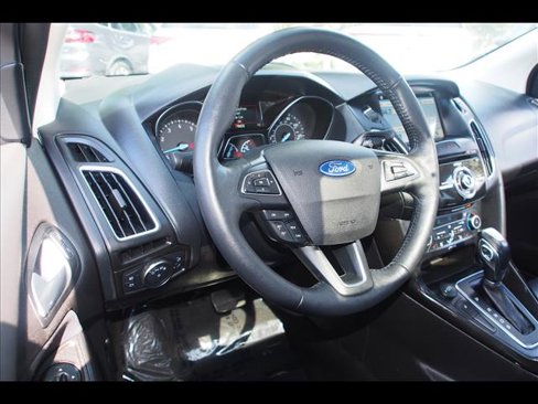 Used 2018 Ford Focus Titanium image 15