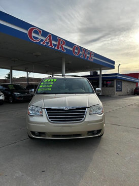 Used 2010 Chrysler Town & Country Limited w/ Entertainment Group #3 image 2