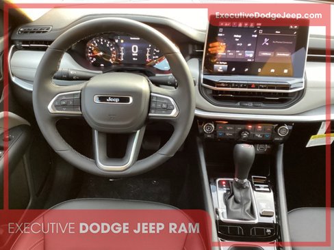 New 2025 Jeep Compass Limited image 9