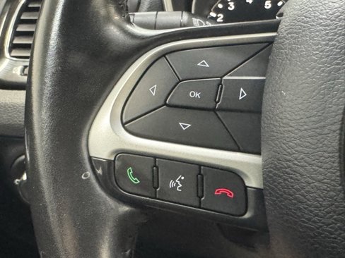 Used 2019 Jeep Compass Altitude image 16