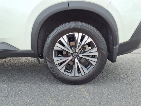 Used 2023 Nissan Rogue SV image 21