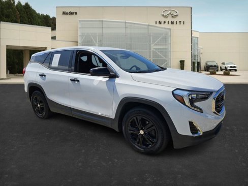 Used 2020 GMC Terrain SLE image 2