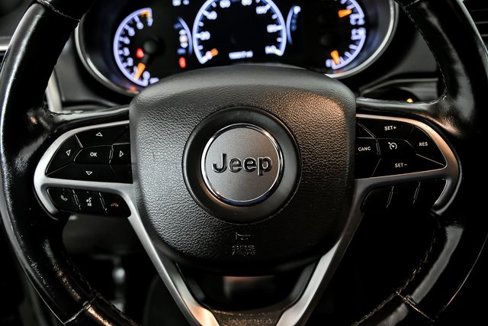 Used 2020 Jeep Grand Cherokee Limited w/ Luxury Group II image 18
