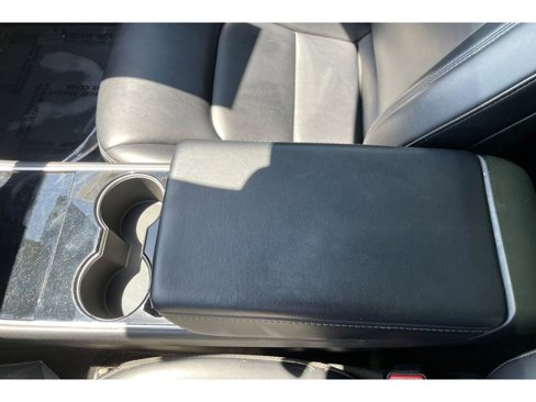 Used 2020 Tesla Model 3 Standard Range image 27
