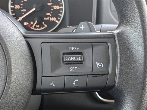 Used 2023 Nissan Rogue S image 23