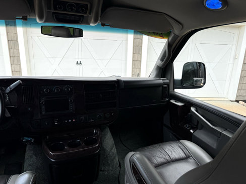 Used 2017 GMC Savana 2500 image 20