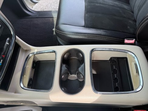 Used 2018 Dodge Grand Caravan SXT image 20