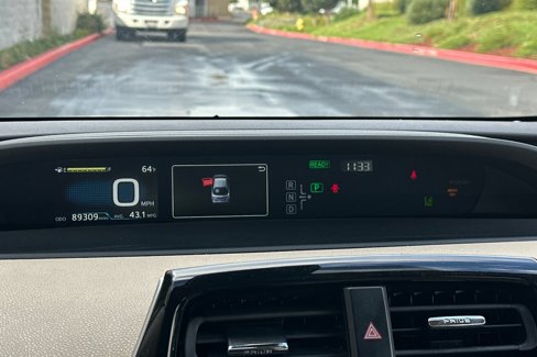 Used 2018 Toyota Prius One image 31