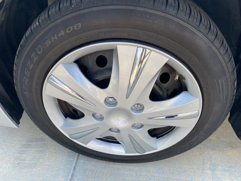Used 2022 Toyota Corolla LE image 29