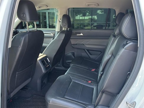 Used 2023 Volkswagen Atlas SE image 9