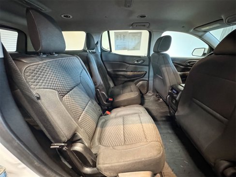 Used 2019 GMC Acadia SLE image 23