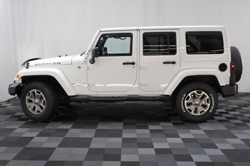Used 2015 Jeep Wrangler Unlimited Rubicon image 4