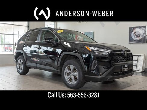 Used 2022 Toyota RAV4 XLE image 1