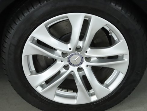 Used 2011 Mercedes-Benz E 350 4MATIC Sedan image 10