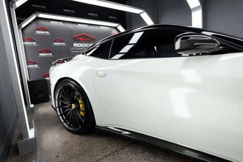 Used 2015 Ferrari F12 Berlinetta image 12