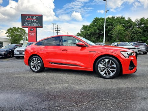 Used 2021 Audi e-tron Premium w/ Black Optic Package image 23