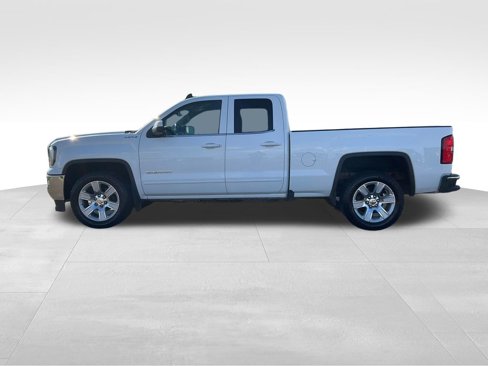 Used 2018 GMC Sierra 1500 SLE w/ SLE Value Package image 26