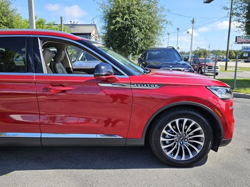 Used 2020 Lincoln Aviator Reserve w/ Elements Package Plus image 2