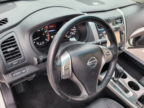 Used 2015 Nissan Altima 2.5 SL w/ Technology Package image 17