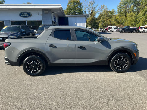 Used 2022 Hyundai Santa Cruz SE image 2