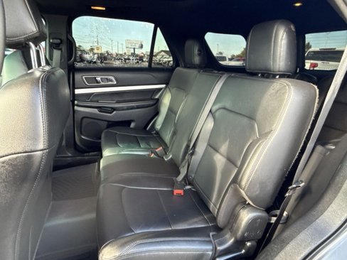 Used 2016 Ford Explorer XLT w/ Equipment Group 202A image 25