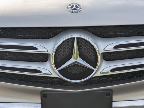Used 2019 Mercedes-Benz GLC 300 4MATIC image 31