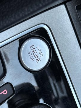 Certified 2022 Volkswagen Passat 2.0T SE image 17