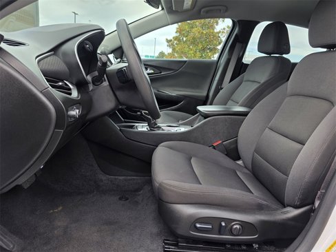 Used 2024 Chevrolet Malibu LT image 12