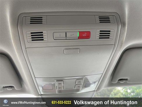 Used 2022 Volkswagen Taos SEL image 31