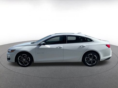 Used 2024 Chevrolet Malibu LT image 9