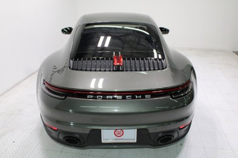 Used 2023 Porsche 911 Carrera image 5