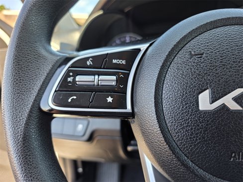 Used 2023 Kia Forte LXS image 19