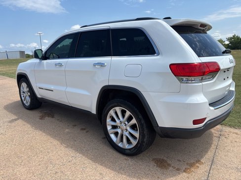 Used 2017 Jeep Grand Cherokee Limited image 2