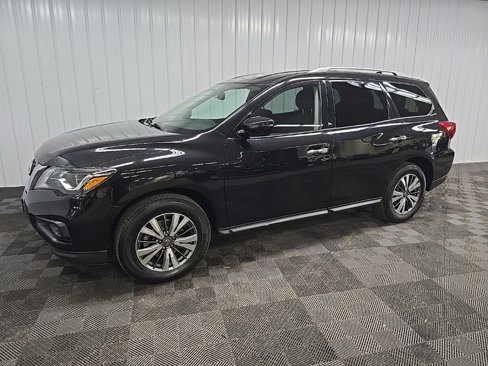 Used 2020 Nissan Pathfinder SV image 6