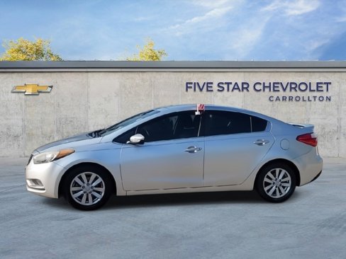 Used 2015 Kia Forte EX image 4
