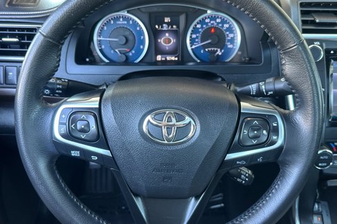 Used 2015 Toyota Camry image 22