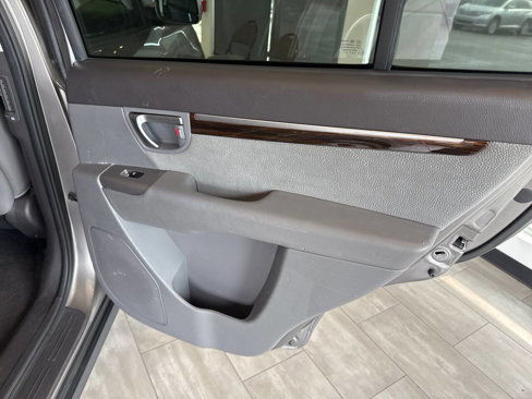 Used 2012 Hyundai Santa Fe SE image 29