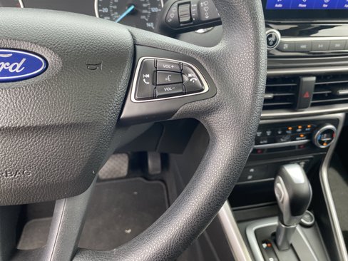 Used 2022 Ford EcoSport SE w/ SE Convenience Package image 16