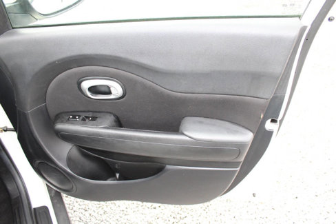 Used 2016 Kia Soul image 20