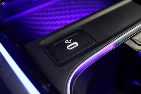 Used 2025 Mercedes-Benz GLB 250 4MATIC image 25