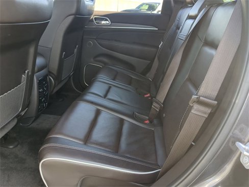 Used 2018 Jeep Grand Cherokee Overland image 18