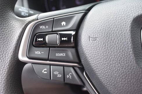 Used 2019 Honda Accord LX image 17