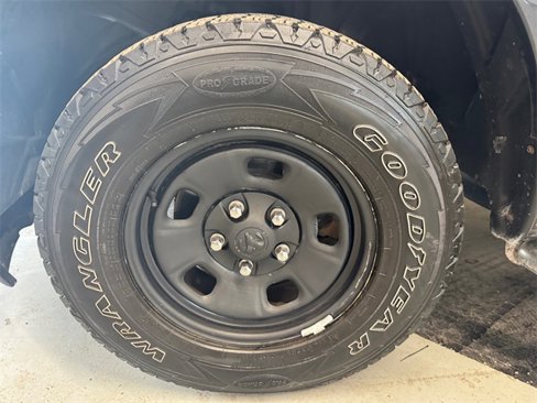 Used 2017 RAM 1500 Classic SLT image 23