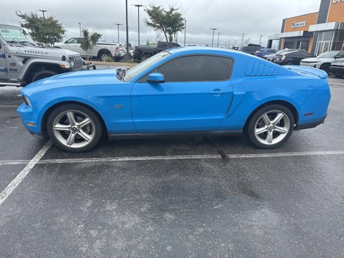 Used 2010 Ford Mustang GT image 3