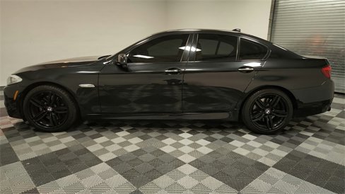 Used 2013 BMW 550i xDrive Sedan image 4