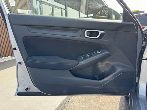 Used 2022 Honda Civic Sport image 11
